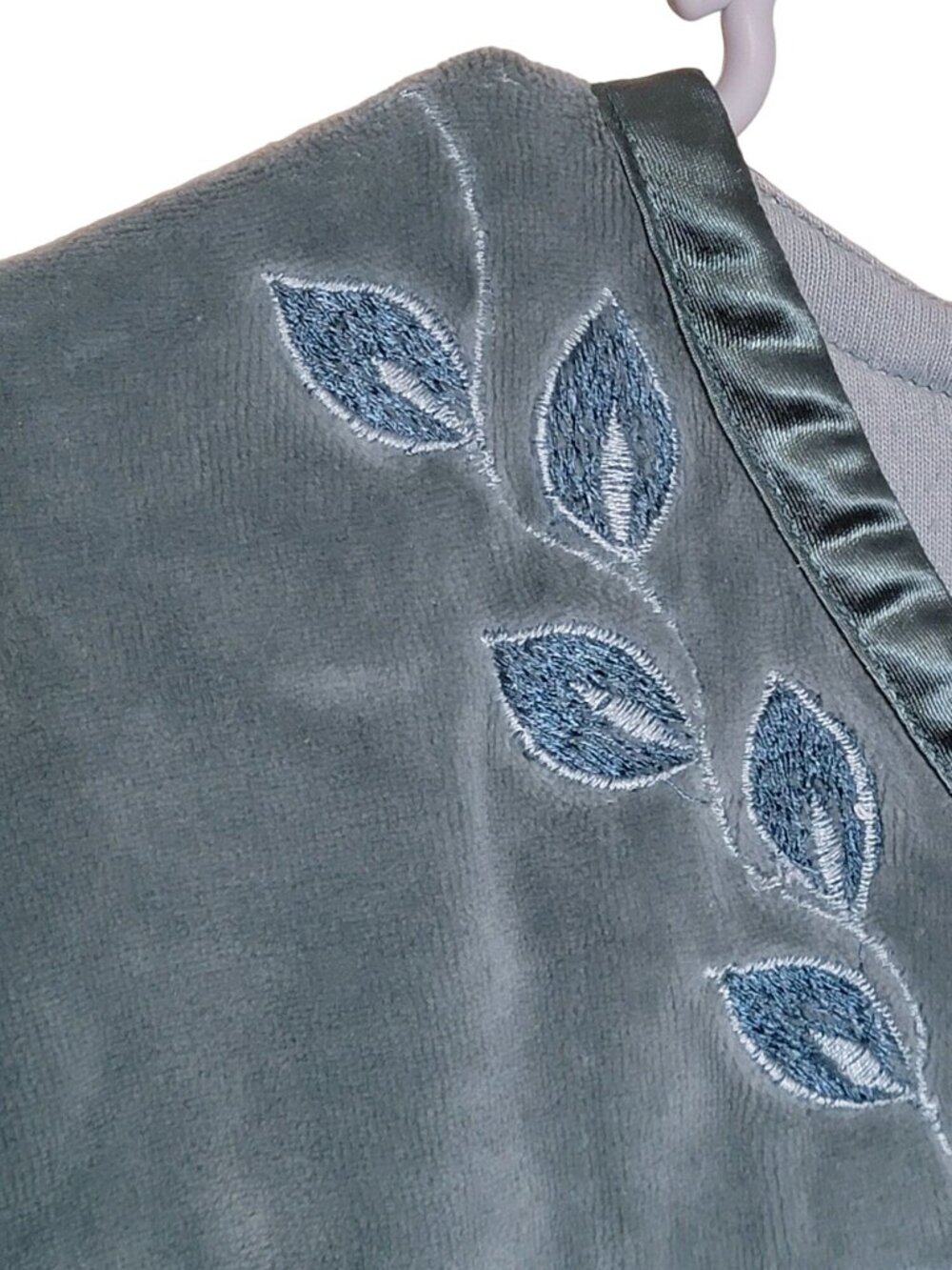 Vintage Maggie Starr Velour Pajama Set Medium Blue Satin Leaf Trim Loungewear - Picture 4 of 15